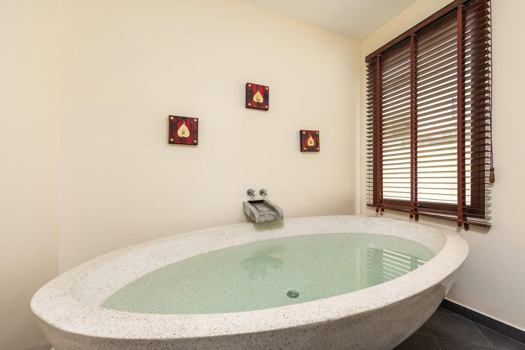 Villa Iorangi| 3 Bedroom Private Pool Residence In Rawai Beach Екстериор снимка